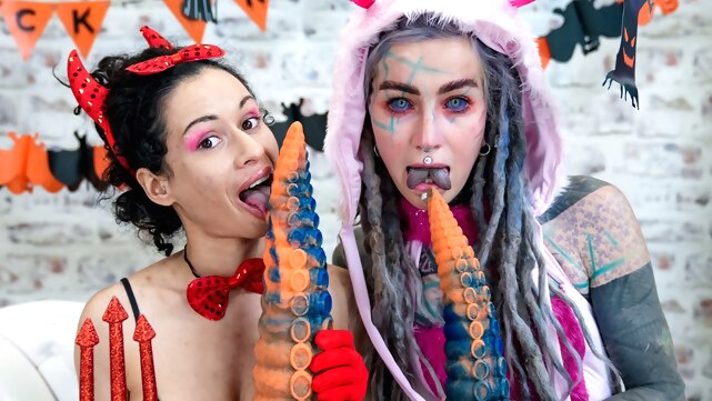 tattoo Porn Girls Are Having Halloween Anal Hell Fun - Anuskatzz and Stacy Bloom hd videos doggy style